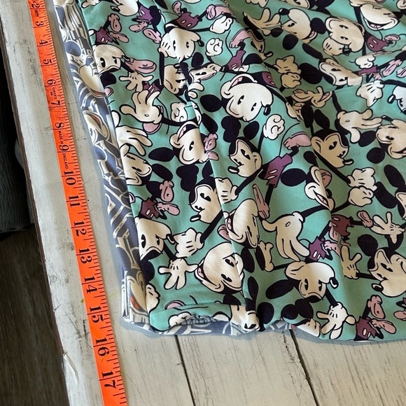 LuLaRoe Disney Collection Mickey Mouse TC Leggings lot of 2 - Picture 9 of 11